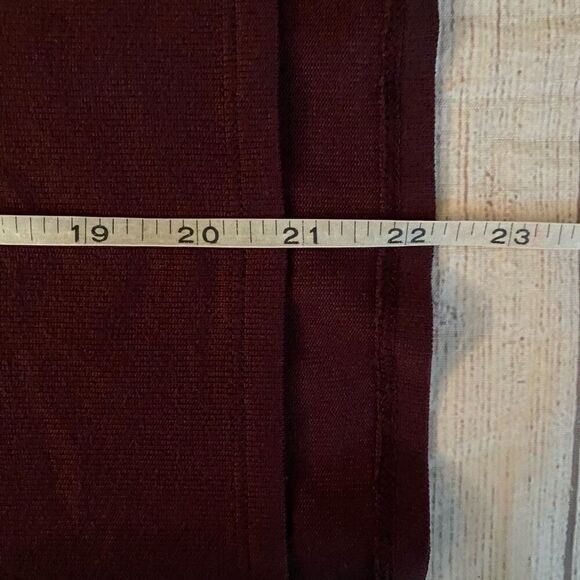 American Eagle women XS soft & plush Longsleeve Crewneck top burgundy - Picture 9 of 9